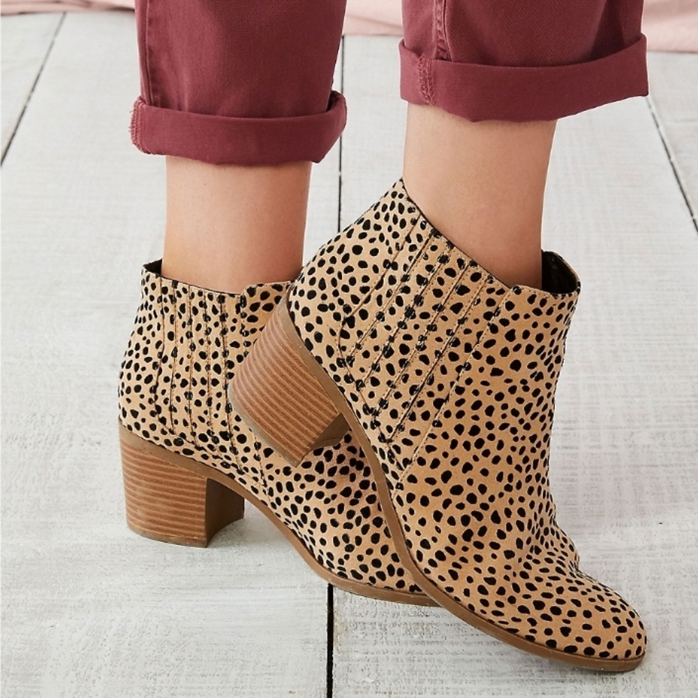 Nyla Leopard Ankle Bootie